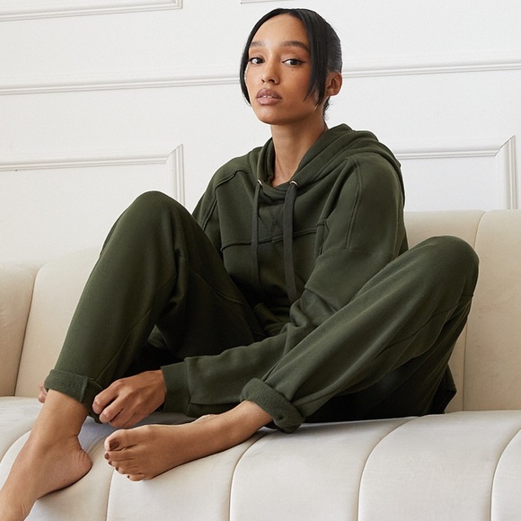 Savage X Fenty Deep Forest Green Longsleeve Oversized Pullover Xssential Hoodie - Picture 3 of 16